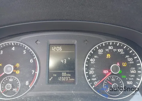 2015 Volkswagen Passat 1.8T Limited Edition из США, поврежденный, VIN 1VWAT7A31FC097632